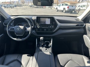 2021 Toyota HIGHLANDER XLE - V6 AWD