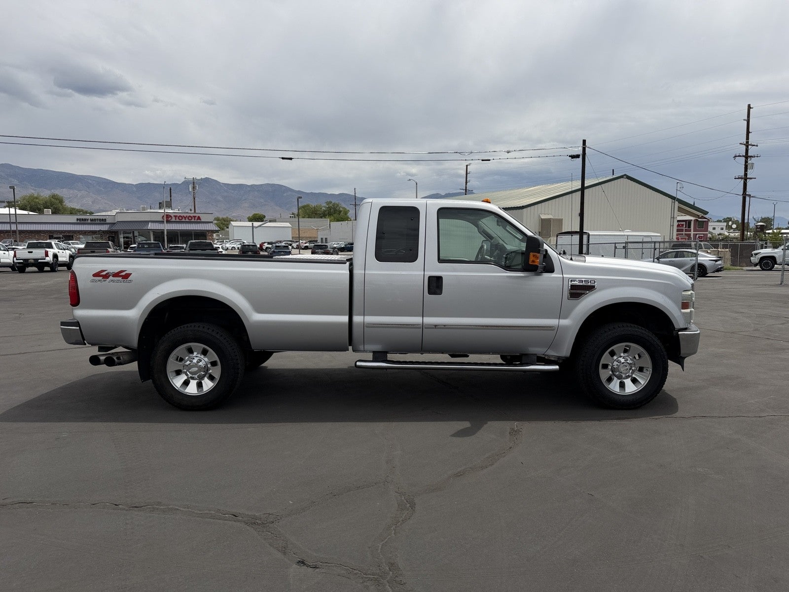 2008 Ford Super Duty F-350 SRW Lariat