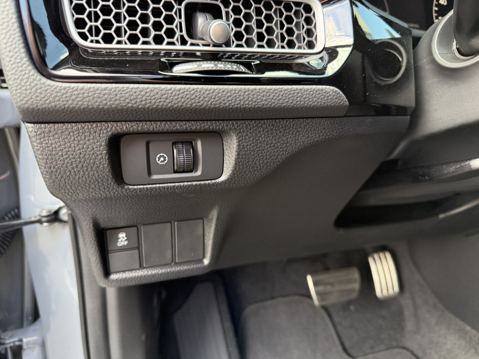 2026 Honda Civic Sedan Hybrid Sport