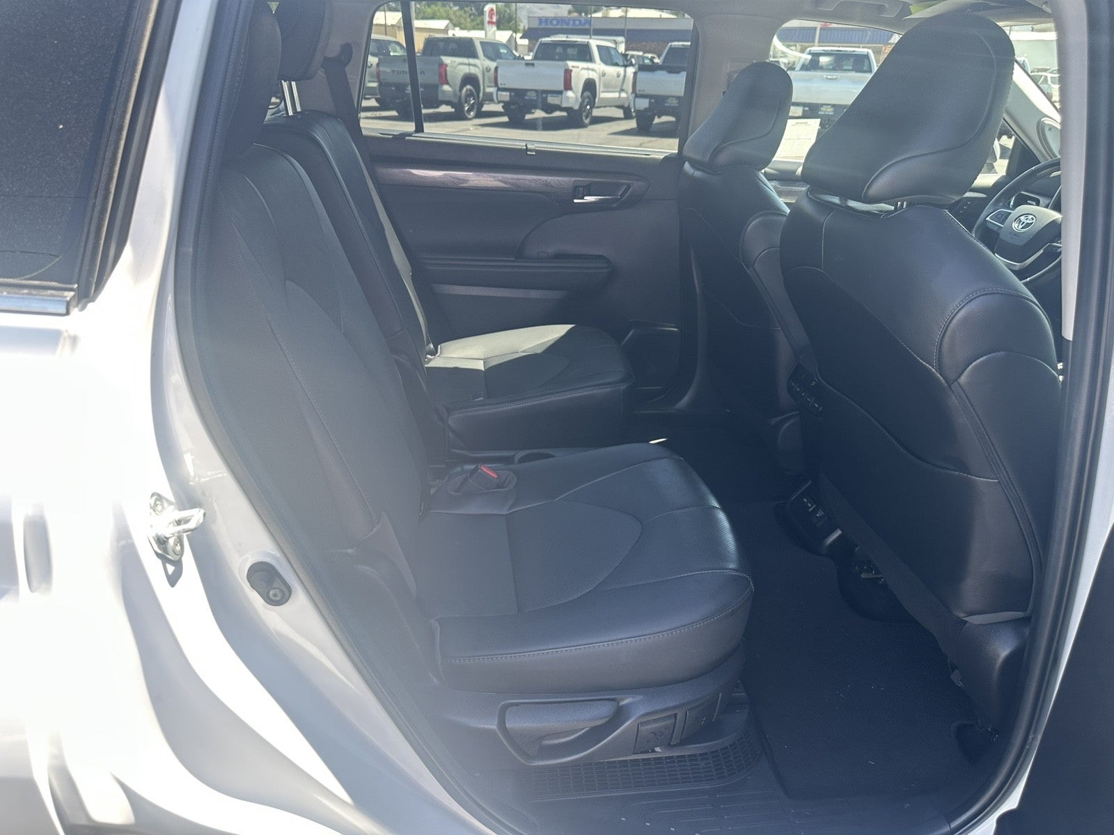 2022 Toyota Highlander Hybrid Limited