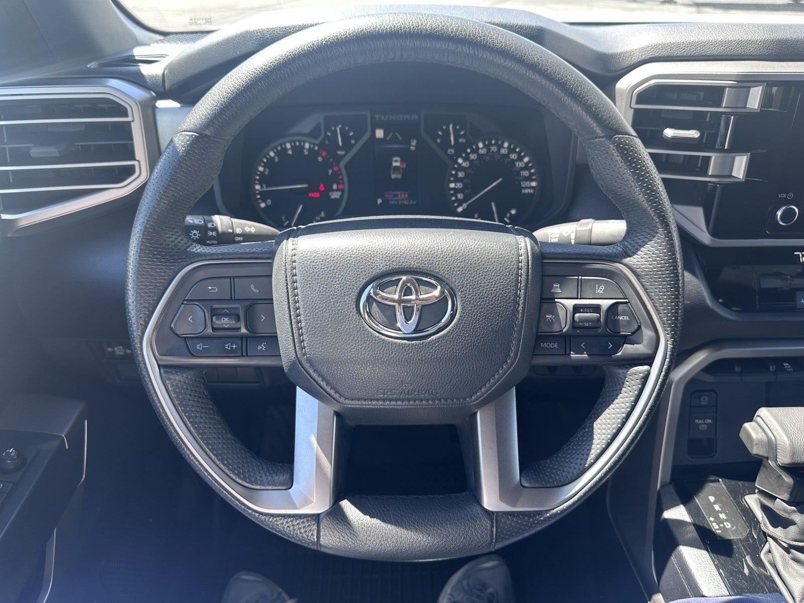 2025 Toyota Tundra 4WD SR5