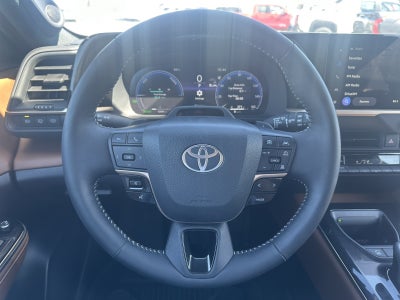 2025 Toyota Crown Signia Limited