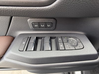 2025 Toyota Land Cruiser 4WD (Natl)