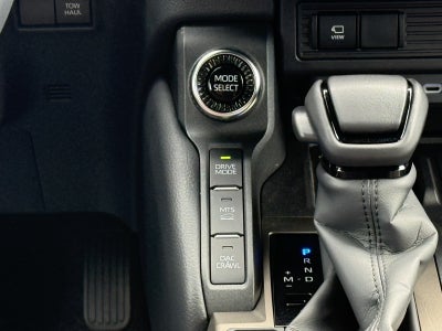 2025 Toyota Land Cruiser 4WD (Natl)