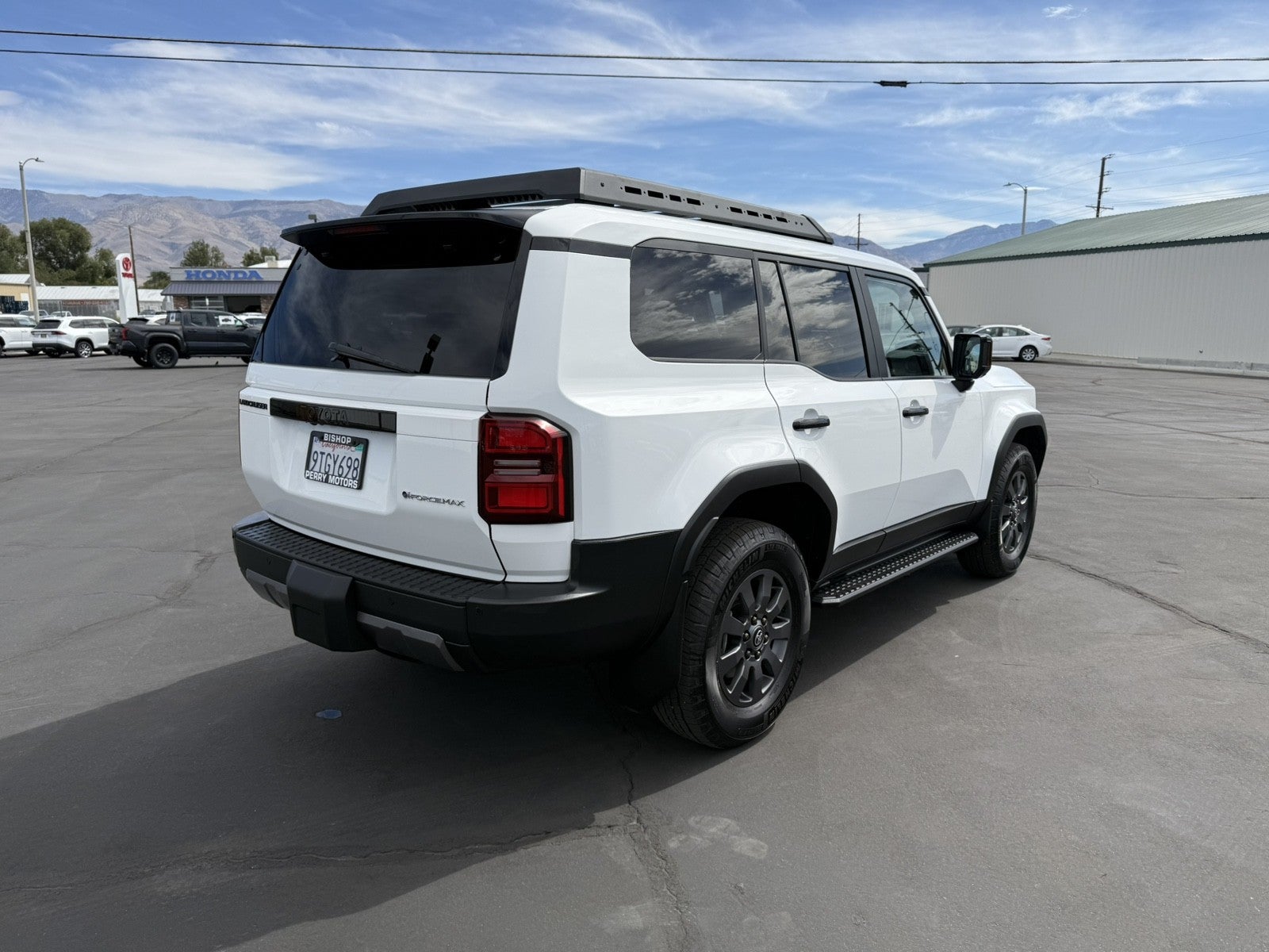 2025 Toyota Land Cruiser 4WD (Natl)
