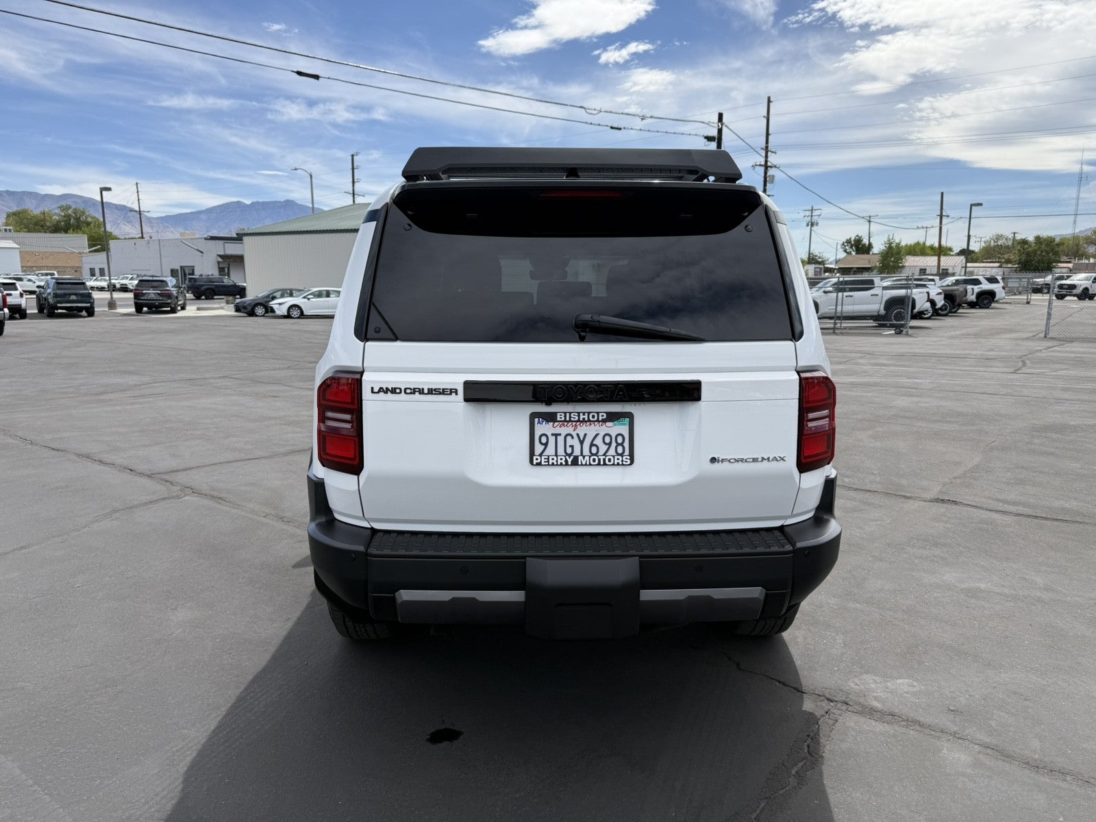 2025 Toyota Land Cruiser 4WD (Natl)